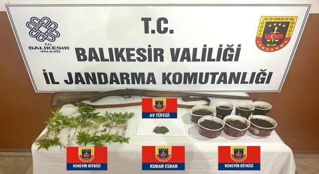 Balıkesirde jandarmadan 67 şüpheliye uyuşturucu operasyonu