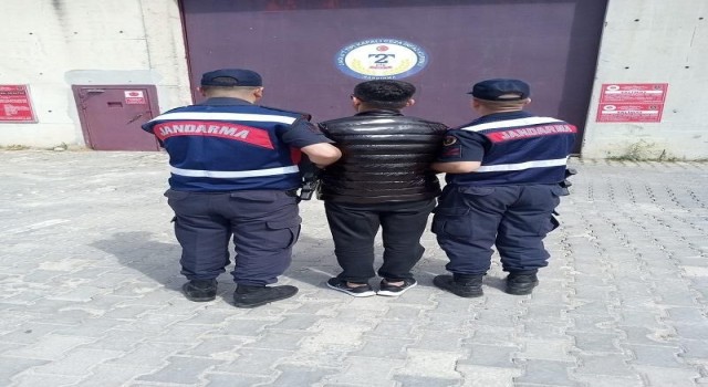 Balıkesirde kesinleşmiş hapis cezası bulunan 2 kişi tutuklandı