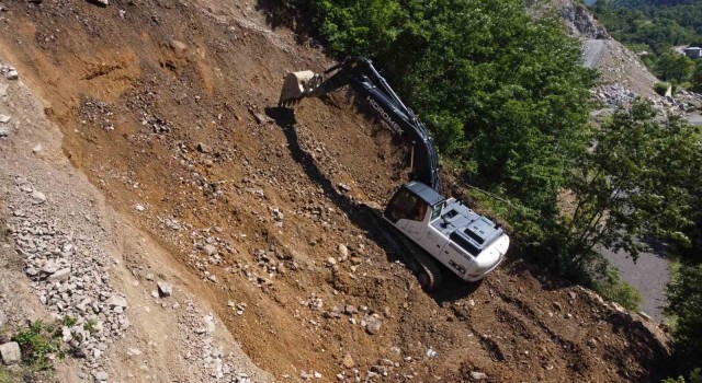 Başkan Sandıkçı: “Heyelanları ve heyelan risklerini ortadan kaldırıyoruz”