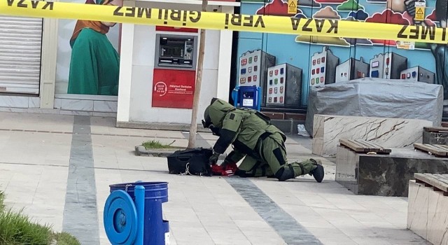 Batmanda şüpheli çanta paniği