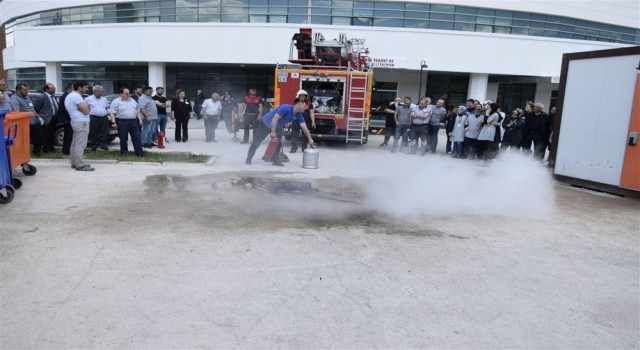 Bayburt Devlet Hastanesinde yangın tatbikatı gerçekleştirildi