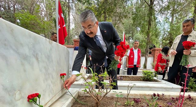 Bayram Arifesinde Şehit Kabirleri Ziyaret Edildi
