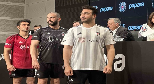 Beşiktaşın yeni sezon formaları tanıtıldı