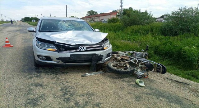 Bilecikte otomobil ile motosiklet çarpıştı: 3 yaralı