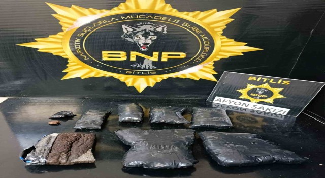 Bitliste 1 kilo 150 gram afyon sakızı ele geçirildi