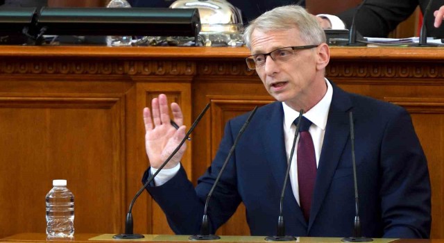 Bulgaristanda 5 seçimin ardından hükümet kuruldu