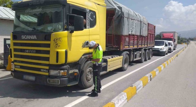 Burdurda 12 araç trafikten men edildi
