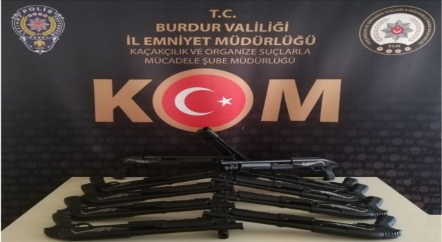 Burdurda kaçak silah operasyonu