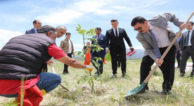 Burdurda yeni cezaevi kampüsünde fidan dikim etkinliği düzenlendi