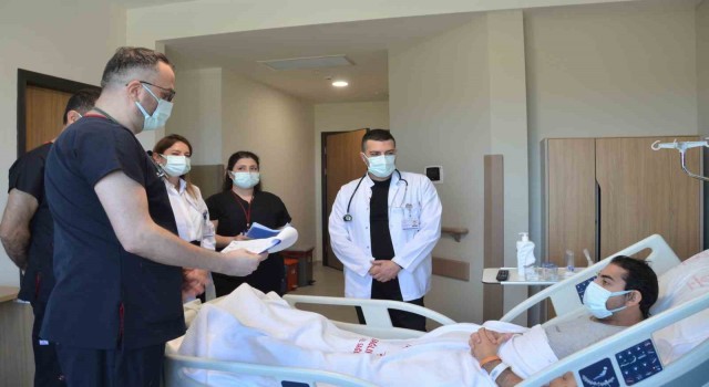 Bursa Şehir Hastanesinde iki hastaya böbrek nakli yapıldı