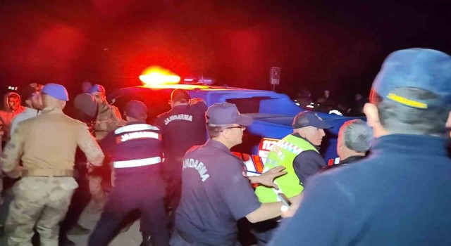 Bursada gerginlik 5 saat sürdü: Jandarma üniformasıyla gözaltına alındılar