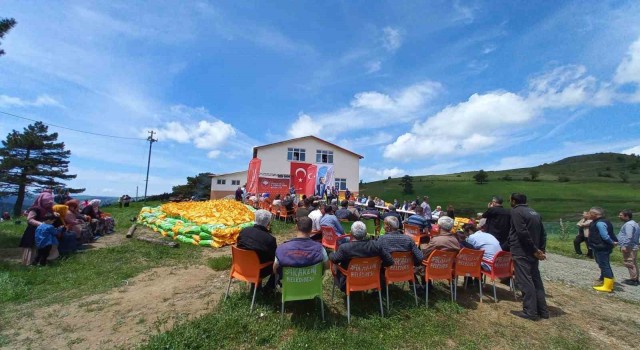 Çiftçilere 28 ton katı organik gübre dağıtıldı