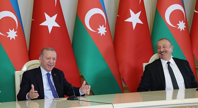 Cumhurbaşkanı Erdoğan: “30 yıldır Minsk Üçlüsü buraları oyaladı ve adım attırmadılar”