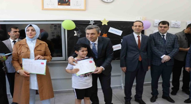 Deprem bölgesi Malatyada karne heyecanı