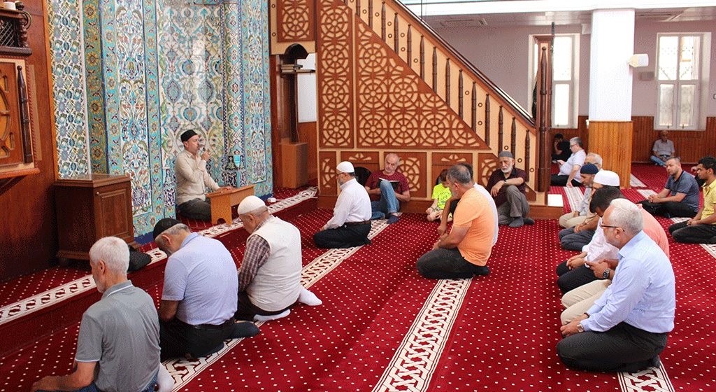 Depremde vefat edenler için Kuran-ı Kerim okutuldu