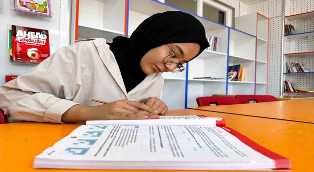 Depremzede öğrenci LGS'de Türkiye birincisi oldu