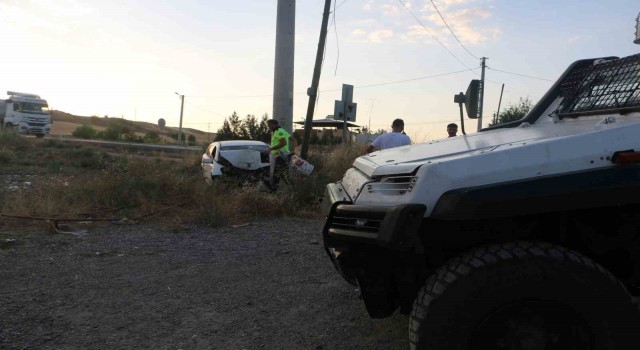 Diyarbakırda iki ayrı kaza: 1 ölü, 8 yaralı