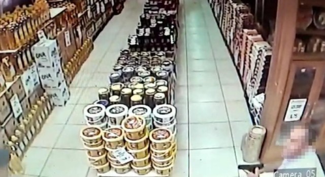 Diyarbakırda iki kardeşin öldürülme anı güvenlik kamerasına yansıdı