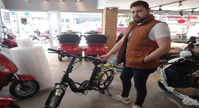 Elektrikli bisiklet satıcılarından sürücülere ‘şarj uyarısı