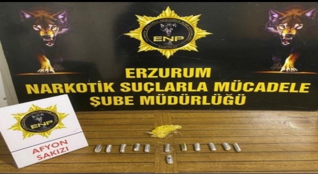 Erzurumda yabancı uyruklu kadın 716 gram uyuşturucuyla yakalandı