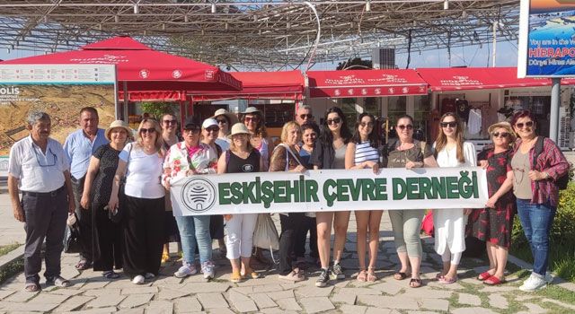 Eskişehir Çevre Derneği Üyeleri ve Aktivistler Pamukkale'yi Ziyaret Etti