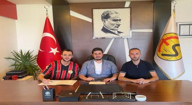 Eskişehirspor kanat oyuncusu Sergen Şakirler ile anlaşma sağladı