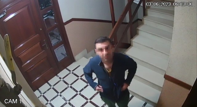 Ev sahibi kiracısının güvenlik kameralarını kürekle kırıp elektrik saatini söktü