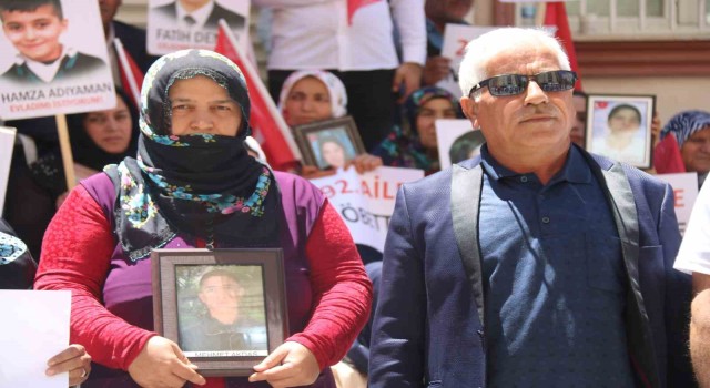 Evlat nöbetinde 42. buluşma sevinci
