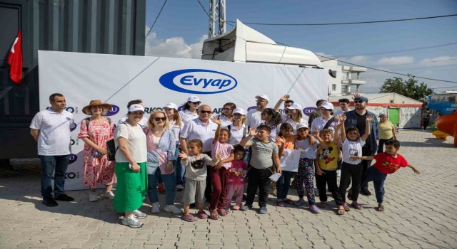 Evyaptan deprem bölgesine mobil berber tırı ve 10 hijyen istasyonu desteği