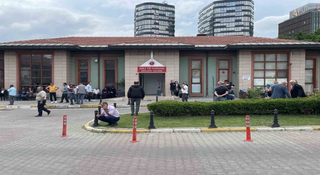 Fatihte çıkan silahlı kavgada hayatını kaybedenlerin cenazeleri ailelerine teslim edildi