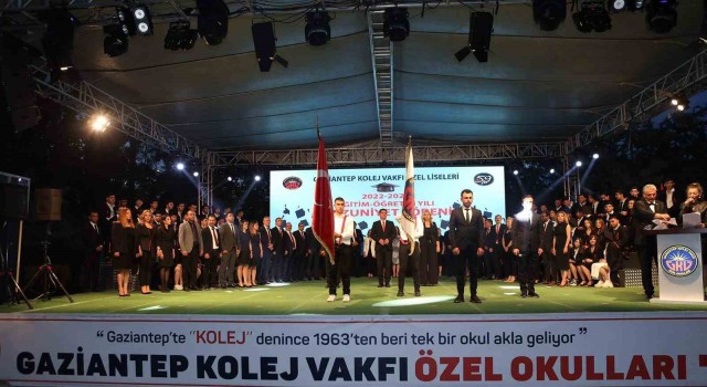Gaziantep Kolej Vakfında mezuniyet heyecanı