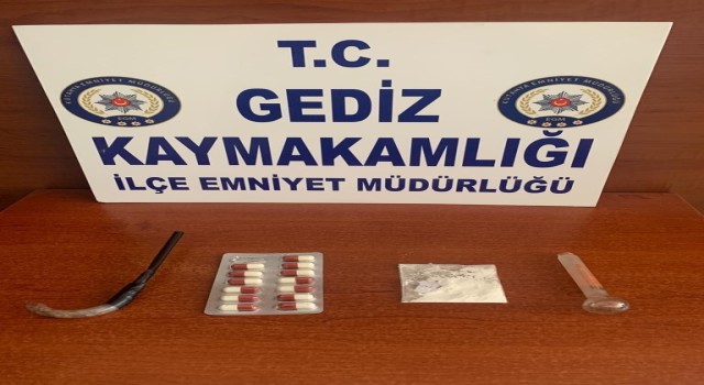 Gedize uyuşturucu getiren 2 şüpheli yakalandı