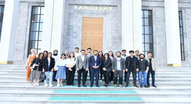 Hukuk Fakültesi öğrencilerinden Yargıtay Başkanı Akarcaya ziyaret