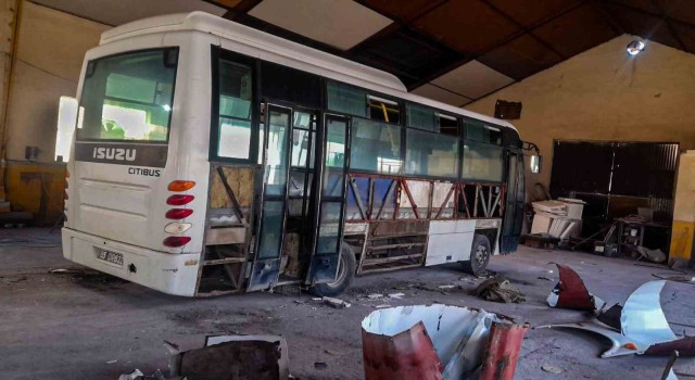 Hurdaya alınan 5 midibüs yeniden onarılarak hizmete alındı