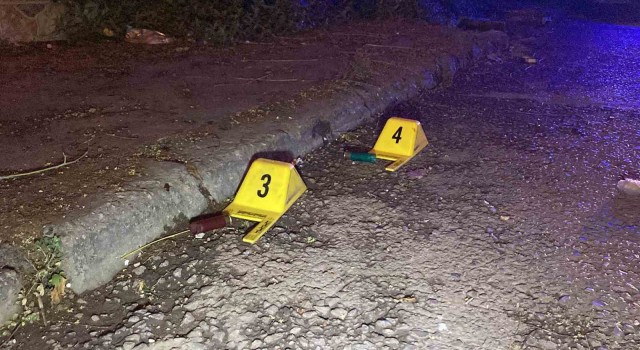 İzmirde silahla başından vurulan adam yaşama tutunamadı