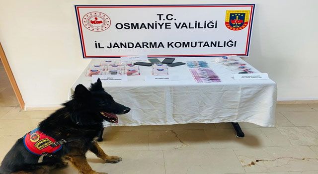 Jandarma, uyuşturucu tacirlerine göz açtırmıyor