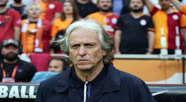 Jorge Jesustan derbide tek değişiklik