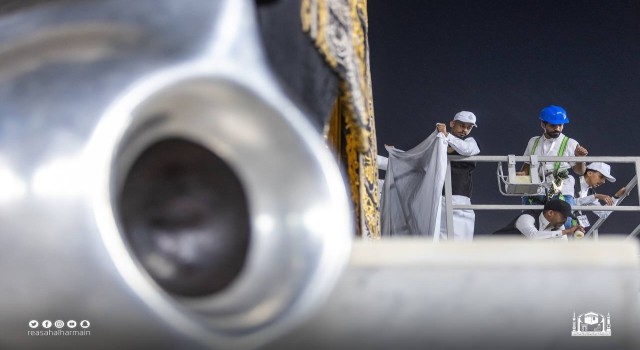 Kabe örtüsü 3 metre yukarı kaldırıldı