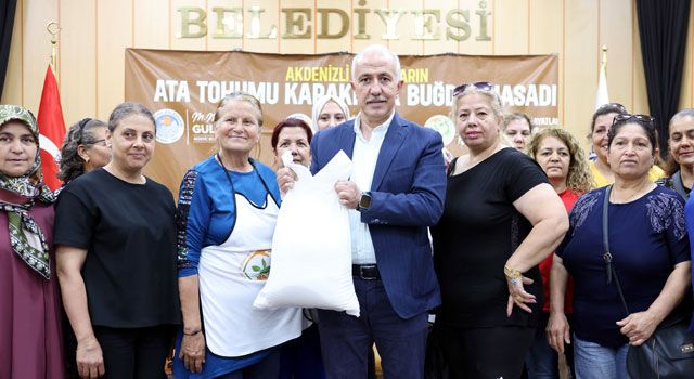 Kadın Kooperatiflerine Karakılçık Buğdayı Unu Hediye Edildi