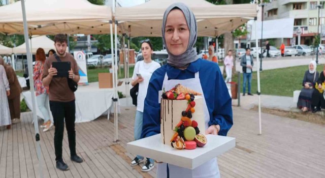 Kadınlar en tatlı yarışmada hünerlerini sergiledi