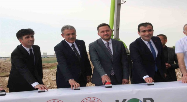 Karamanda Türkiyenin ilk Elma Borsasının temeli atıldı