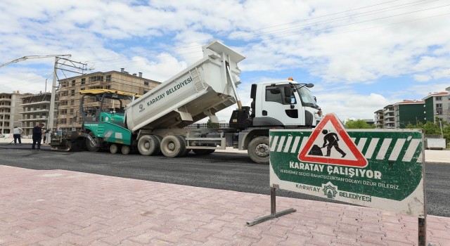 Karatay Belediyesi yol ve asfalt çalışmalarını sürdürüyor