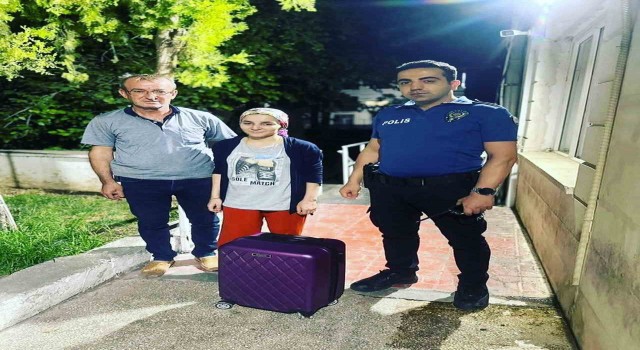 Karıştırılan çantadan çıkan 350 bin TL değerindeki ziynet eşya sahibine teslim edildi