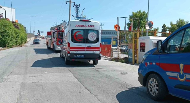 Kauçuk fabrikasında yangın çıktı, işçiler müdahale etti