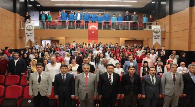 Kayserinin yıldızları ödüllendirildi
