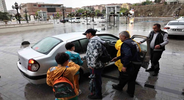 Keçiören Belediye Başkanı Altınok: “ABB ve ASKİ'nin üzerine düşen görevleri yapması lazım”