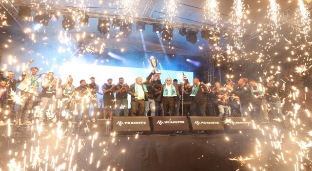 Kıraçla şampiyonluk coşkusu