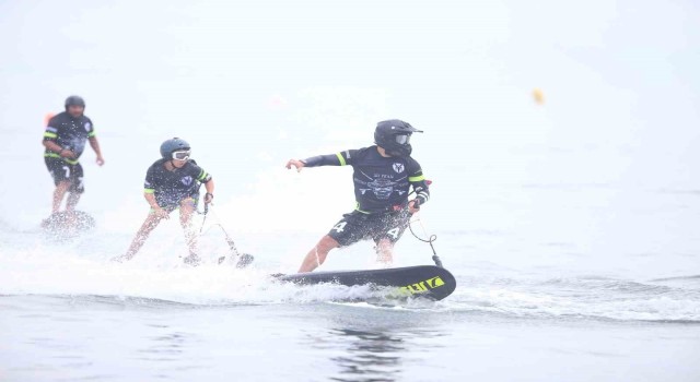 Kocaelide Türkiye Su Jeti ve Flyboard Şampiyonası ile nefesler kesildi
