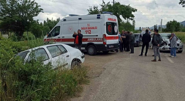 Konyada trafik kazası: 4 yaralı