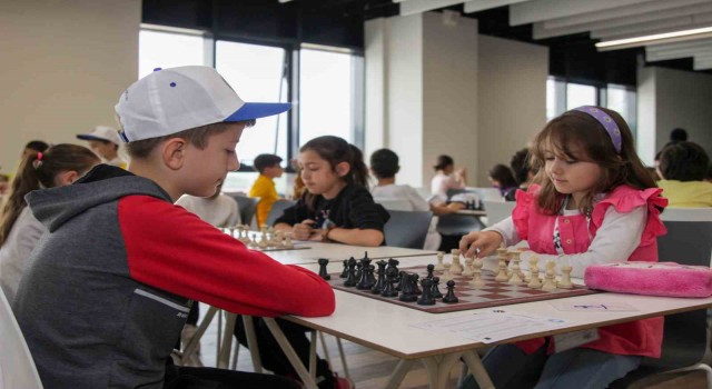 Kütahyada Hisarlı Ahmet Satranç Turnuvası başladı